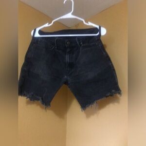 Levi’s short shorts